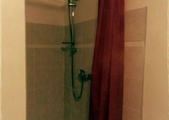 Bed and Breakfast A L'olivier Montcaret