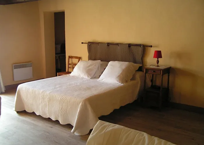 A L'olivier Montcaret